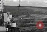 Standbild American Naval Task Force Peleliu Palau Inseln, 1944, aus Sekunde 60 historischem Filmmaterial Videoclip 65675022937