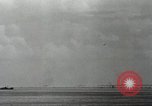 Standbild Vereinigten Staaten Marines Peleliu Palau Inseln, 1944, aus Sekunde 11 historischem Filmmaterial Videoclip 65675022940
