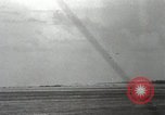 Standbild Vereinigten Staaten Marines Peleliu Palau Inseln, 1944, aus Sekunde 14 historischem Filmmaterial Videoclip 65675022940