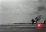 Standbild Vereinigten Staaten Marines Peleliu Palau Inseln, 1944, aus Sekunde 30 historischem Filmmaterial Videoclip 65675022940
