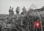 Standbild 5th Marines Division Peleliu Palau Inseln, 1944, aus Sekunde 25 historischem Filmmaterial Videoclip 65675022950
