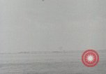 Standbild Vereinigten Staaten Marines Peleliu Palau Inseln, 1944, aus Sekunde 45 historischem Filmmaterial Videoclip 65675022954