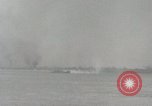 Standbild Vereinigten Staaten Marines Peleliu Palau Inseln, 1944, aus Sekunde 58 historischem Filmmaterial Videoclip 65675022954