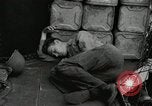 Standbild Vereinigten Staaten Marines Peleliu Palau Inseln, 1944, aus Sekunde 4 historischem Filmmaterial Videoclip 65675022955