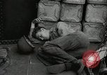 Standbild Vereinigten Staaten Marines Peleliu Palau Inseln, 1944, aus Sekunde 7 historischem Filmmaterial Videoclip 65675022955