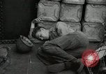 Standbild Vereinigten Staaten Marines Peleliu Palau Inseln, 1944, aus Sekunde 10 historischem Filmmaterial Videoclip 65675022955