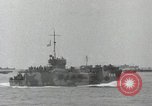 Standbild Vereinigten Staaten Marines Peleliu Palau Inseln, 1944, aus Sekunde 42 historischem Filmmaterial Videoclip 65675022955
