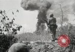 Standbild Vereinigten Staaten Marines Peleliu Palau Inseln, 1944, aus Sekunde 9 historischem Filmmaterial Videoclip 65675022957