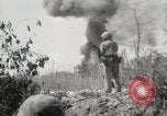 Standbild Vereinigten Staaten Marines Peleliu Palau Inseln, 1944, aus Sekunde 10 historischem Filmmaterial Videoclip 65675022957
