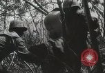 Standbild Vereinigten Staaten Marines Peleliu Palau Inseln, 1944, aus Sekunde 52 historischem Filmmaterial Videoclip 65675022957
