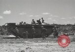 Standbild 5th Marine Division Peleliu Palau Inseln, 1944, aus Sekunde 48 historischem Filmmaterial Videoclip 65675022958