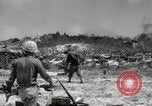 Standbild 5th Marine Division Peleliu Palau Inseln, 1944, aus Sekunde 53 historischem Filmmaterial Videoclip 65675022958