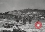 Standbild 5th Marine Division Peleliu Palau Inseln, 1944, aus Sekunde 59 historischem Filmmaterial Videoclip 65675022958