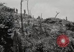 Standbild 5th Marine Division Peleliu Palau Inseln, 1944, aus Sekunde 16 historischem Filmmaterial Videoclip 65675022959