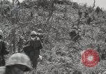 Standbild 5th Marine Division Peleliu Palau Inseln, 1944, aus Sekunde 31 historischem Filmmaterial Videoclip 65675022959