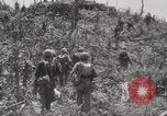 Standbild 5th Marine Division Peleliu Palau Inseln, 1944, aus Sekunde 37 historischem Filmmaterial Videoclip 65675022959