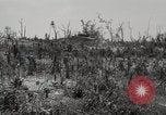 Standbild 5th Marine Division Peleliu Palau Inseln, 1944, aus Sekunde 38 historischem Filmmaterial Videoclip 65675022959