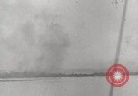 Standbild 5th Marine Division Peleliu Palau Inseln, 1944, aus Sekunde 3 historischem Filmmaterial Videoclip 65675022960