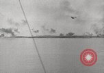 Standbild 5th Marine Division Peleliu Palau Inseln, 1944, aus Sekunde 47 historischem Filmmaterial Videoclip 65675022960