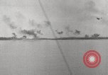 Standbild 5th Marine Division Peleliu Palau Inseln, 1944, aus Sekunde 50 historischem Filmmaterial Videoclip 65675022960