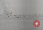 Standbild 5th Marine Division Peleliu Palau Inseln, 1944, aus Sekunde 33 historischem Filmmaterial Videoclip 65675022961