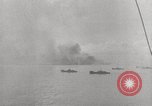 Standbild 5th Marine Division Peleliu Palau Inseln, 1944, aus Sekunde 50 historischem Filmmaterial Videoclip 65675022961