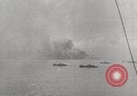 Standbild 5th Marine Division Peleliu Palau Inseln, 1944, aus Sekunde 53 historischem Filmmaterial Videoclip 65675022961