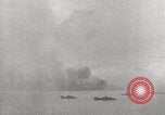 Standbild 5th Marine Division Peleliu Palau Inseln, 1944, aus Sekunde 60 historischem Filmmaterial Videoclip 65675022961