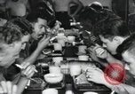Standbild United States Marine Corps Peleliu Palau Inseln, 1944, aus Sekunde 12 historischem Filmmaterial Videoclip 65675022963