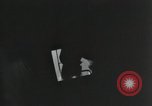 Standbild United States Marine Corps Peleliu Palau Inseln, 1944, aus Sekunde 32 historischem Filmmaterial Videoclip 65675022963