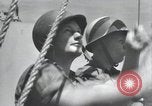 Standbild United States Marine Corps Peleliu Palau Inseln, 1944, aus Sekunde 41 historischem Filmmaterial Videoclip 65675022963