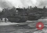 Standbild United States Marine Corps Peleliu Palau Inseln, 1944, aus Sekunde 31 historischem Filmmaterial Videoclip 65675022964