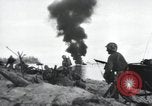 Standbild United States Marine Corps Peleliu Palau Inseln, 1944, aus Sekunde 57 historischem Filmmaterial Videoclip 65675022964