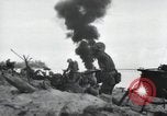 Standbild United States Marine Corps Peleliu Palau Inseln, 1944, aus Sekunde 58 historischem Filmmaterial Videoclip 65675022964