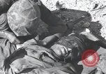 Standbild United States Marine Corps Peleliu Palau Inseln, 1944, aus Sekunde 20 historischem Filmmaterial Videoclip 65675022965