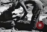 Standbild United States Marine Corps Peleliu Palau Inseln, 1944, aus Sekunde 41 historischem Filmmaterial Videoclip 65675022965