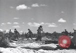 Standbild United States Marine Corps Peleliu Palau Inseln, 1944, aus Sekunde 45 historischem Filmmaterial Videoclip 65675022965