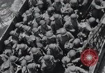 Standbild 81 Army Division Peleliu Palau Inseln, 1944, aus Sekunde 7 historischem Filmmaterial Videoclip 65675022966