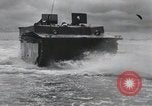 Standbild 81 Army Division Peleliu Palau Inseln, 1944, aus Sekunde 24 historischem Filmmaterial Videoclip 65675022966