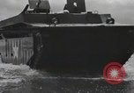 Standbild 81 Army Division Peleliu Palau Inseln, 1944, aus Sekunde 26 historischem Filmmaterial Videoclip 65675022966