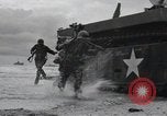 Standbild 81 Army Division Peleliu Palau Inseln, 1944, aus Sekunde 29 historischem Filmmaterial Videoclip 65675022966