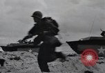 Standbild 81 Army Division Peleliu Palau Inseln, 1944, aus Sekunde 42 historischem Filmmaterial Videoclip 65675022966