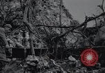 Standbild blutige Nase Ridge Peleliu Palau Inseln, 1944, aus Sekunde 33 historischem Filmmaterial Videoclip 65675022968