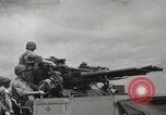 Image Destroyer d'escorte Frament USS (DE-677) Les exercices de tir United States USA, 1944, de la seconde 25 séquences d'archives historiques vidéo 65675022983
