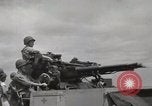 Image Destroyer d'escorte Frament USS (DE-677) Les exercices de tir United States USA, 1944, de la seconde 26 séquences d'archives historiques vidéo 65675022983