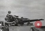 Image Destroyer d'escorte Frament USS (DE-677) Les exercices de tir United States USA, 1944, de la seconde 27 séquences d'archives historiques vidéo 65675022983