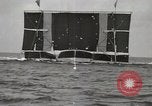 Image Destroyer d'escorte Frament USS (DE-677) Les exercices de tir United States USA, 1944, de la seconde 62 séquences d'archives historiques vidéo 65675022983