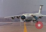 Image un avion C-5 United States USA, 1969, de la seconde 44 séquences d'archives historiques vidéo 65675022984