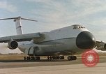 Image un avion C-5 United States USA, 1969, de la seconde 32 séquences d'archives historiques vidéo 65675022985
