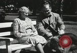 Image des résidants de l'île de Terre-Neuve Saint Johns Terre-Neuve, 1948, de la seconde 15 séquences d'archives historiques vidéo 65675023018